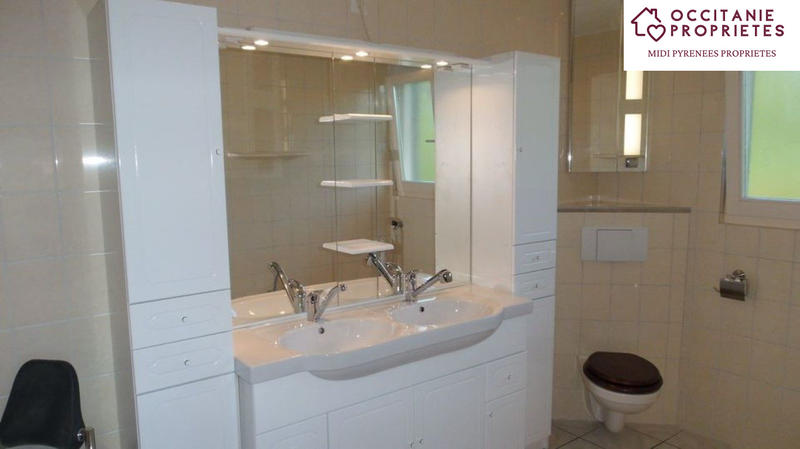 Villa - 250 m² - 4 pièces