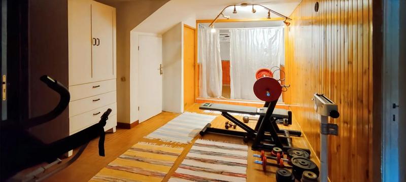 Maison - 295 m² - 8 pièces