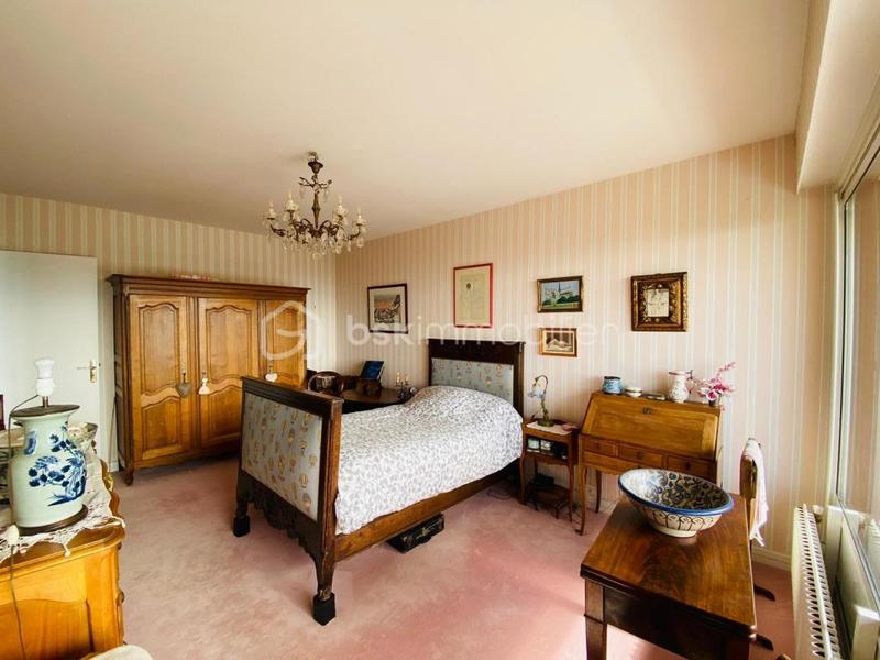 Appartement - 134 m² - 6 pièces