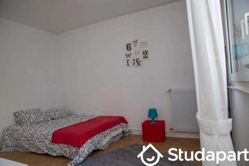 Chambre - 16 m² - 1 pièce