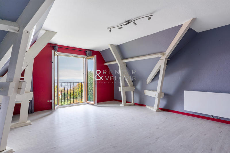 Maison - 320 m² - 7 pièces