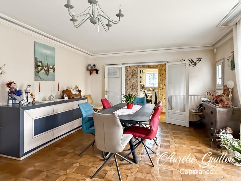 Maison - 152 m² - 7 pièces