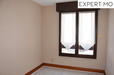 Maison - 184 m² - 8 pièces