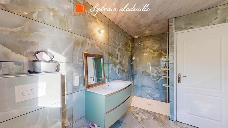 Maison - 105 m² - 4 pièces