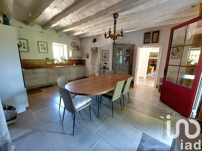 Maison - 269 m² - 15 pièces