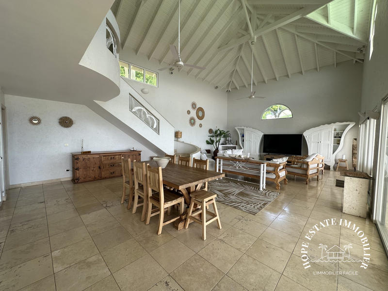 Villa - 478 m² - 10 pièces