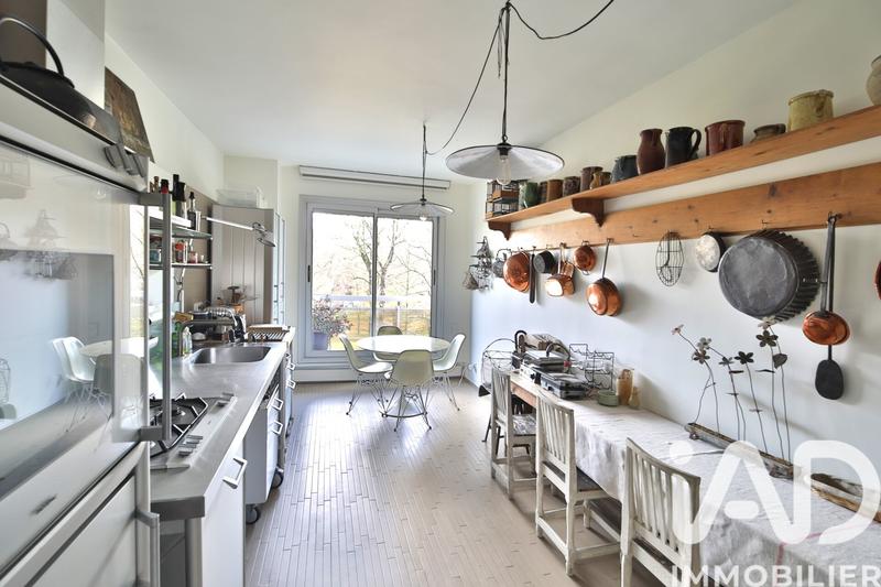 Appartement - 213 m² - 6 pièces