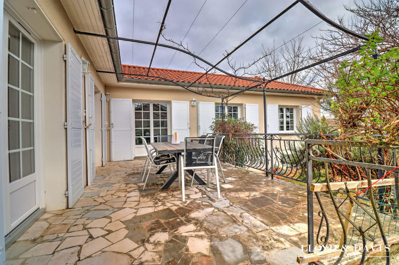 Maison - 152 m² - 6 pièces