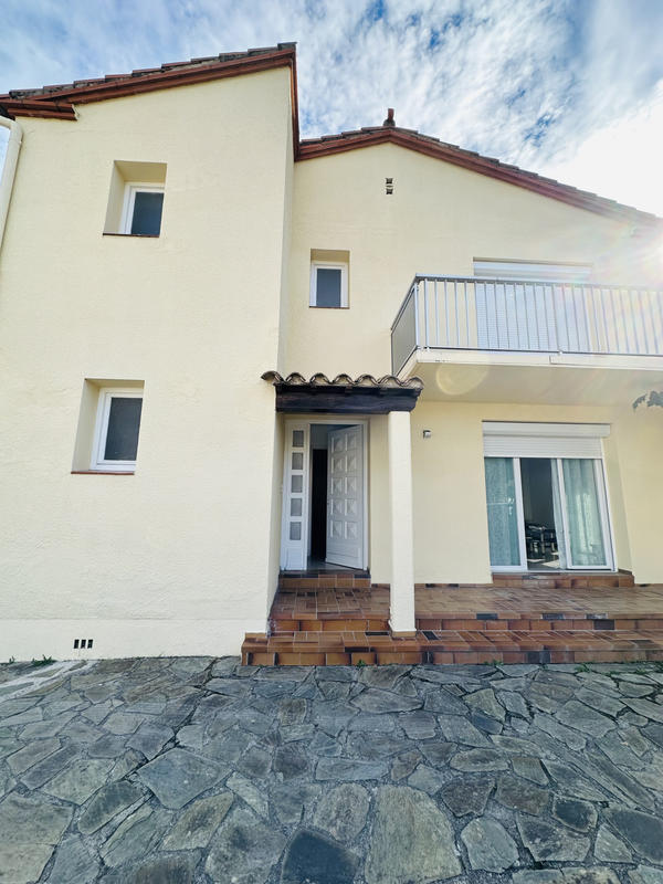 Maison - 170 m² - 8 pièces