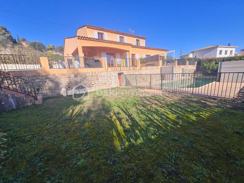 Maison - 114 m² - 5 pièces