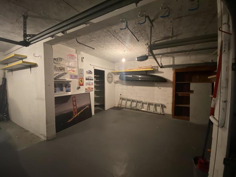 Maison - 210 m² - 9 pièces