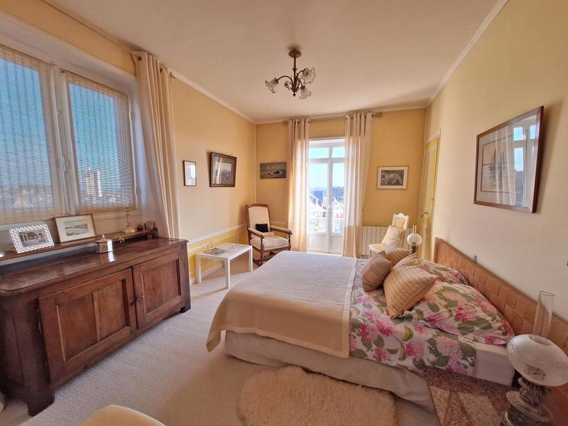 Appartement - 138 m² - 5 pièces