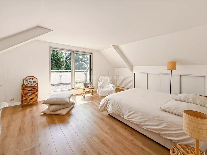 Maison - 312 m² - 7 pièces