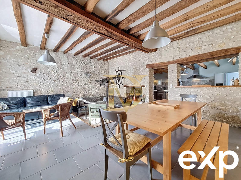 Maison ancienne - 402 m² - 11 pièces