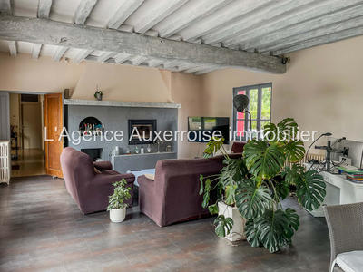 Maison - 218 m² - 6 pièces