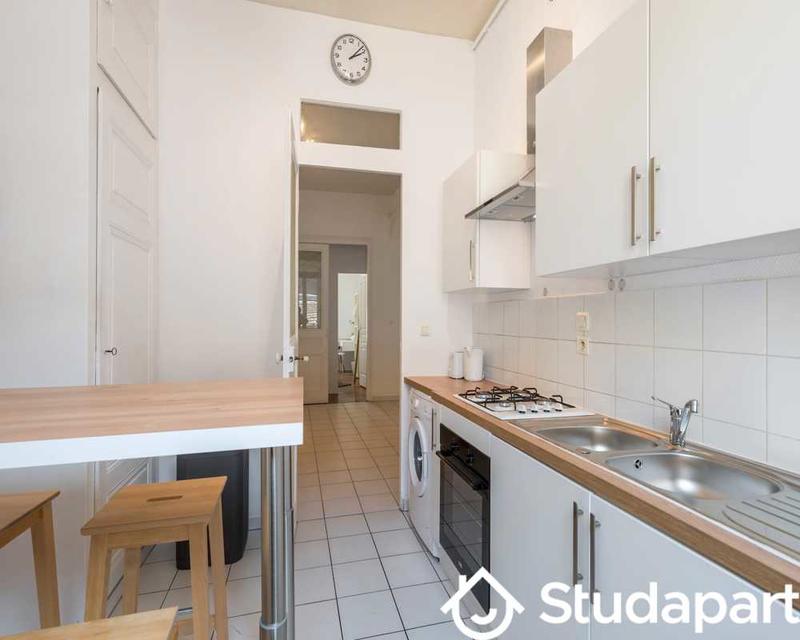 Chambre - 90 m² - 1 pièce