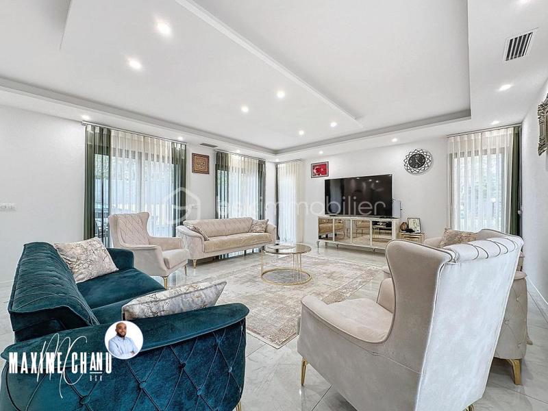 Maison - 190 m² - 6 pièces