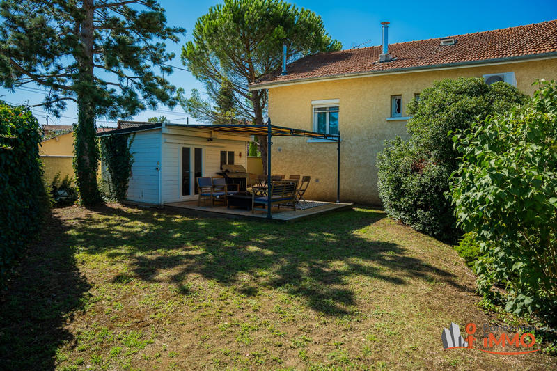 Maison traditionnelle - 196 m² - 7 pièces