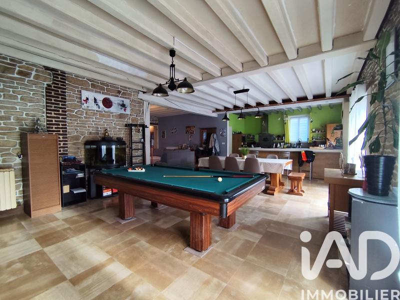 Maison - 284 m² - 12 pièces