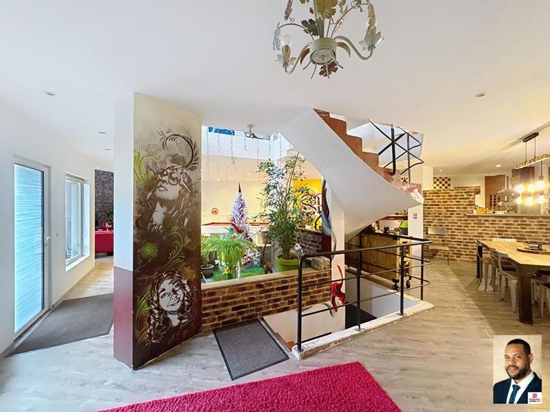 Appartement - 460 m² - 8 pièces