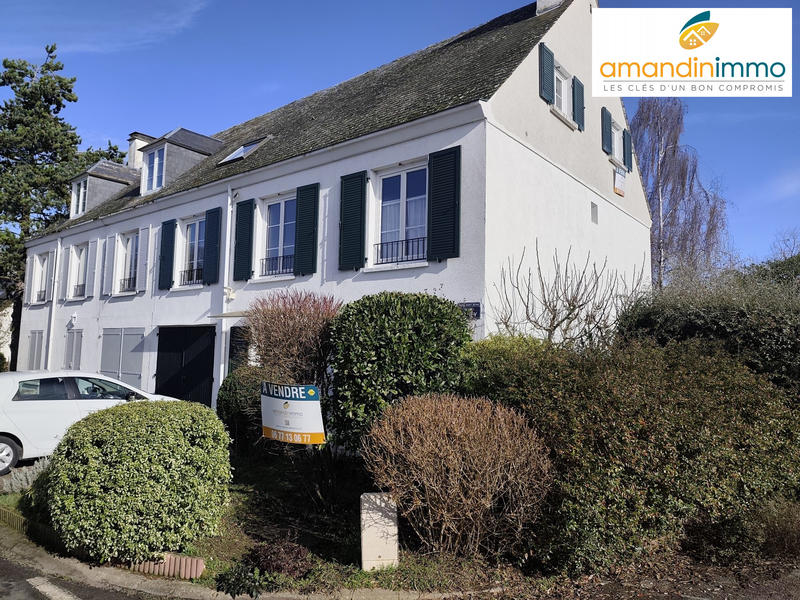 Maison - 170 m² - 8 pièces