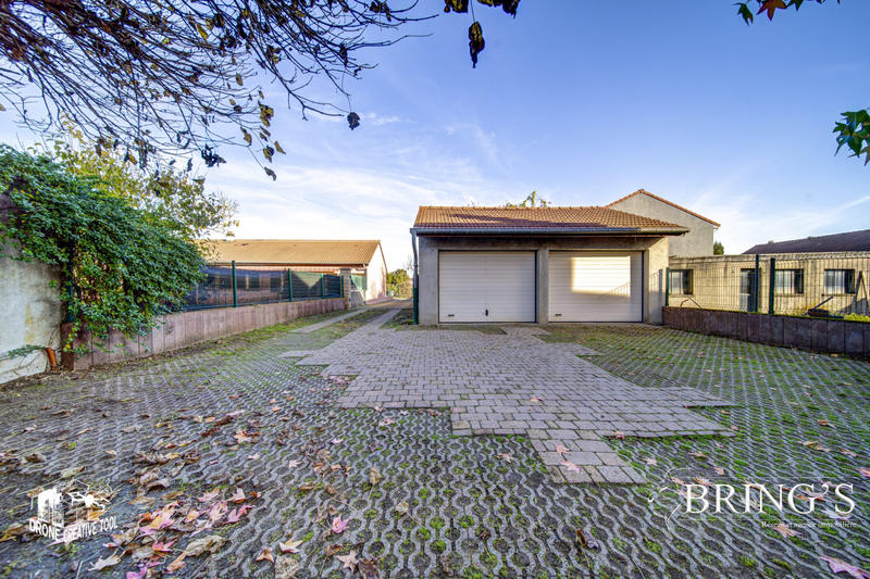 Maison - 181 m² - 10 pièces