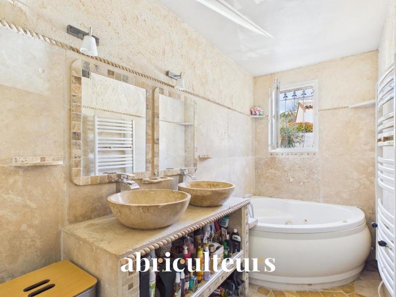 Maison ancienne - 15 m² - 5 pièces