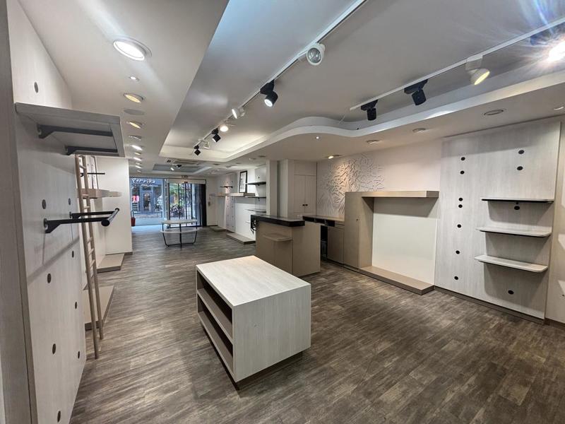 Local commercial - 120 m²