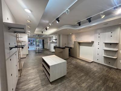 Local commercial - 120 m²