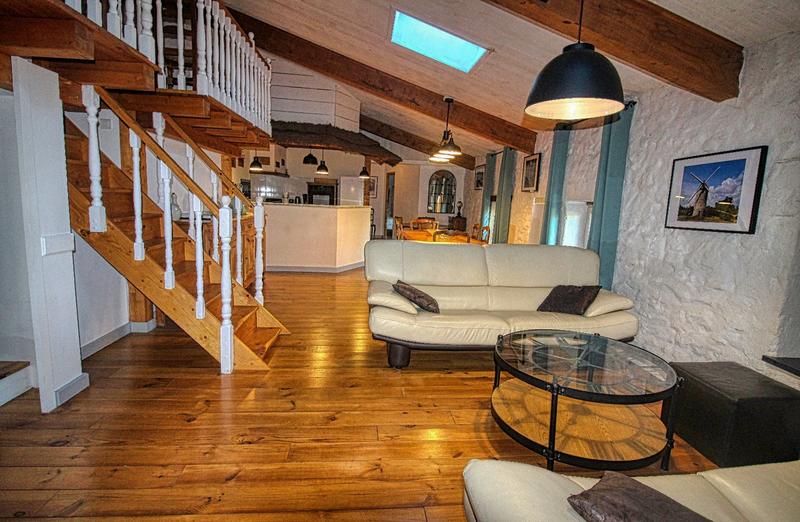 Maison - 515 m² - 11 pièces