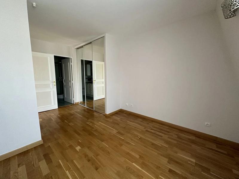 Appartement - 102 m² - 5 pièces