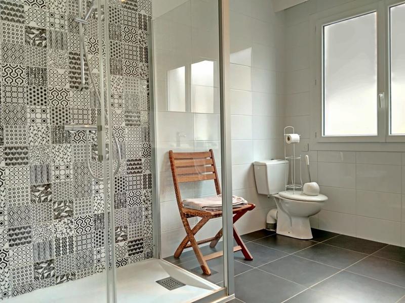 Propriété - 310 m² - 7 pièces