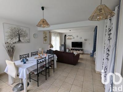 Maison - 95 m² - 5 pièces