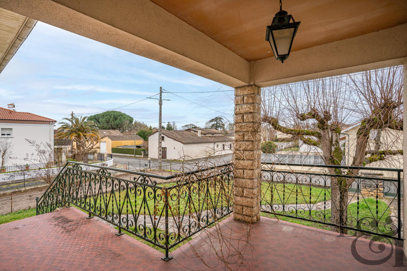 Maison - 169 m² - 7 pièces