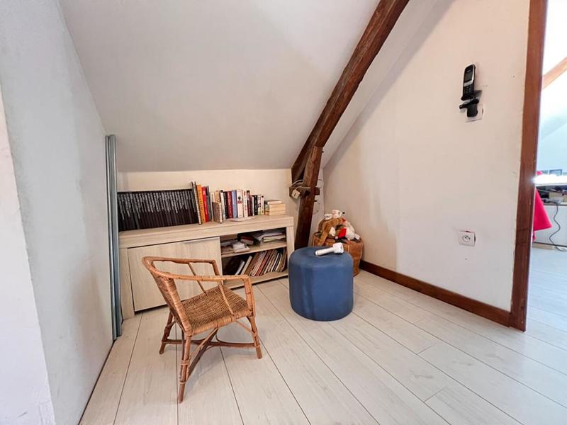 Maison - 270 m² - 8 pièces