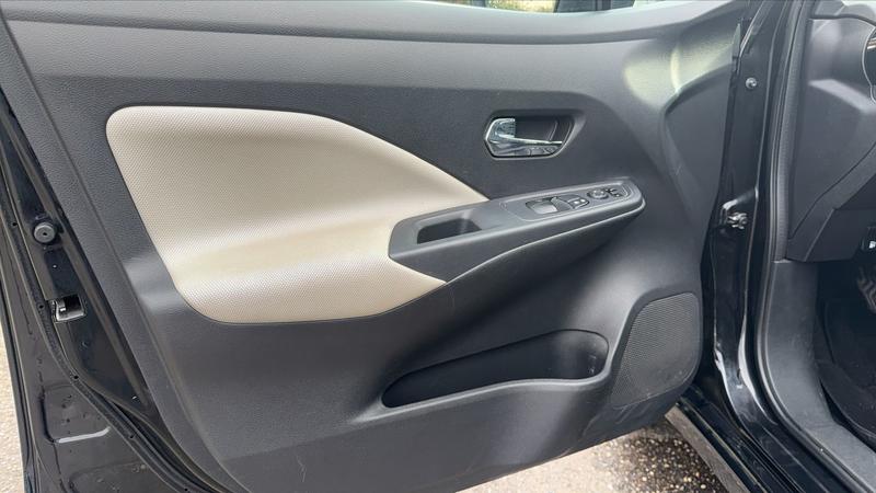 Nissan Micra 1.0 Ig-T 100 Business