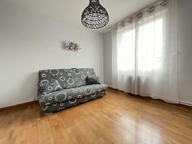 Maison - 255 m² - 6 pièces