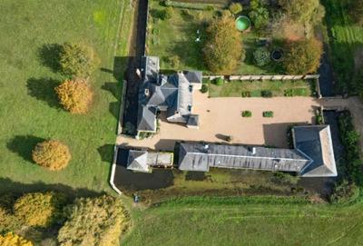 Manoir - 900 m² - 14 pièces