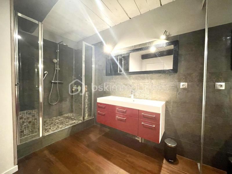 Maison de village - 210 m² - 7 pièces