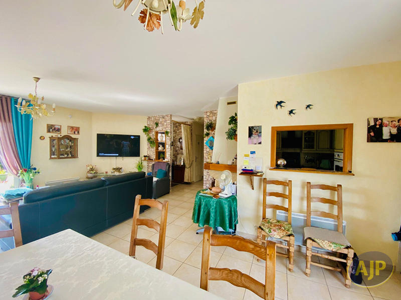 Maison - 120 m² - 6 pièces