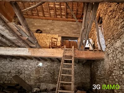 Propriété - 260 m² - 4 pièces