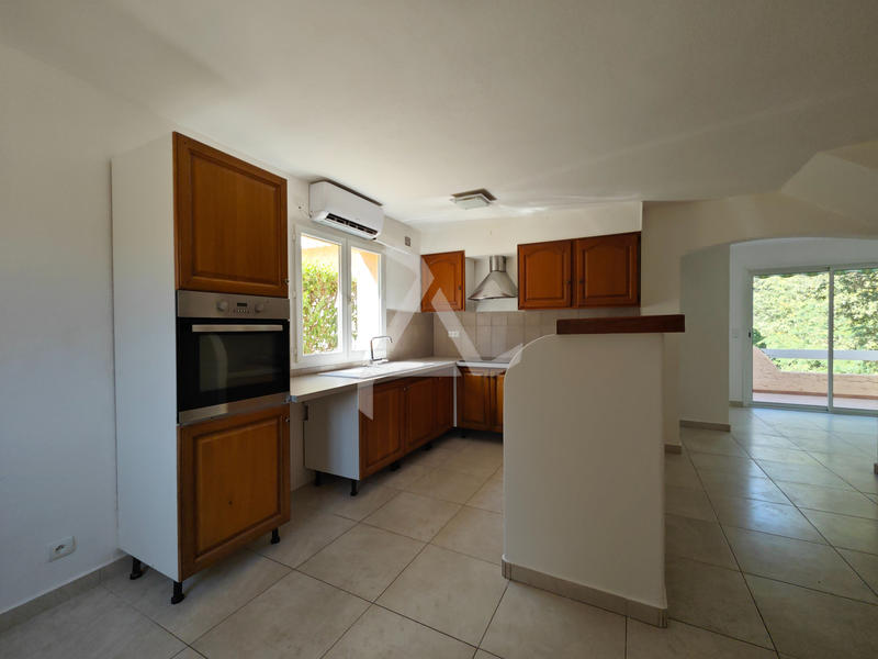 Maison - 106 m² - 5 pièces