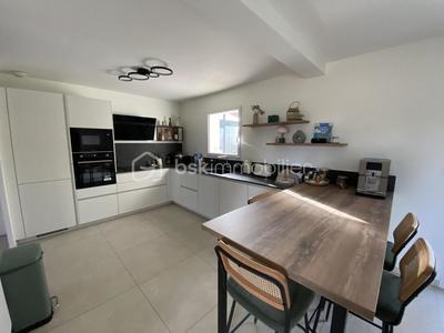 Maison - 110 m² - 4 pièces