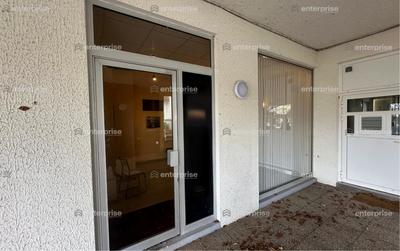 Local commercial - 204 m²