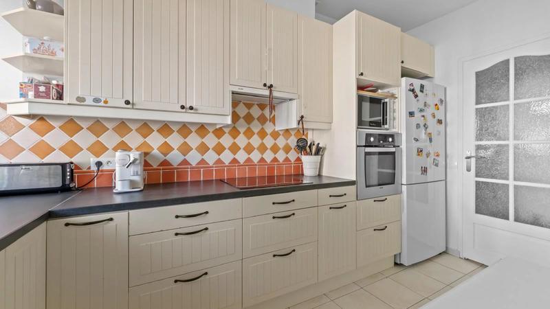 Appartement - 127 m² - 6 pièces