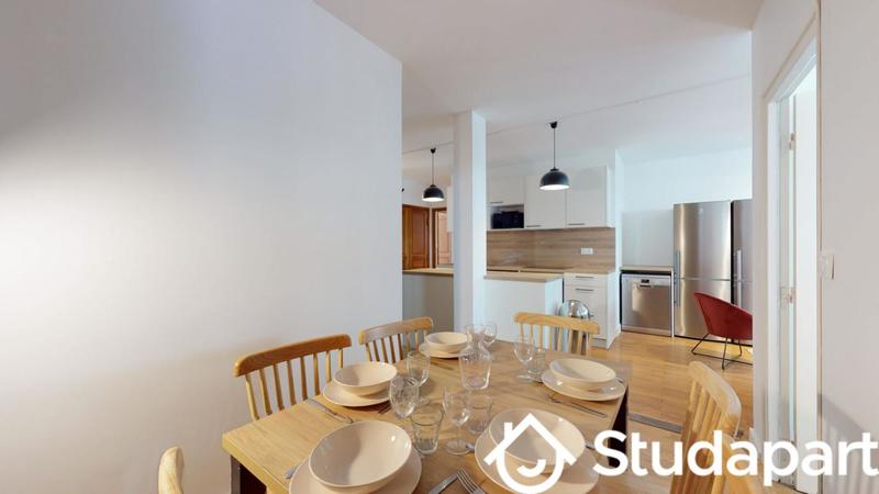 Chambre - 11 m² - 1 pièce