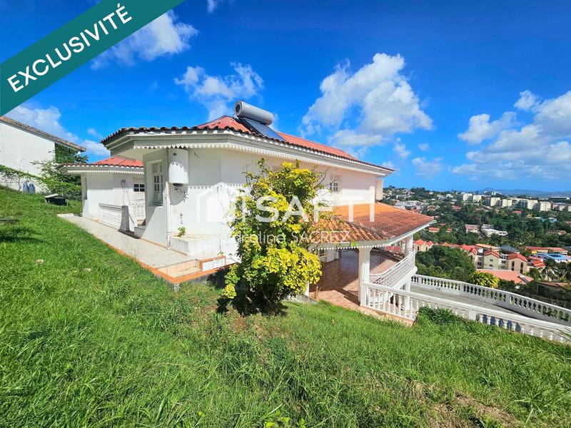 Maison - 207 m² - 7 pièces