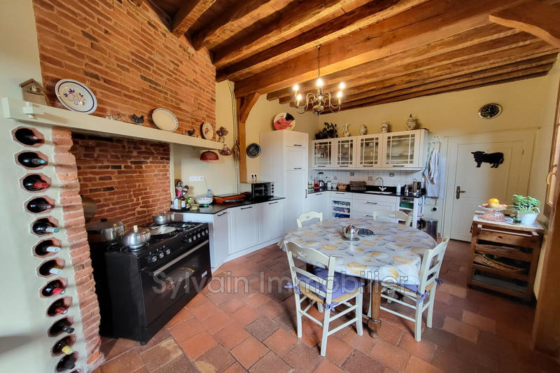 Maison - 170 m² - 8 pièces