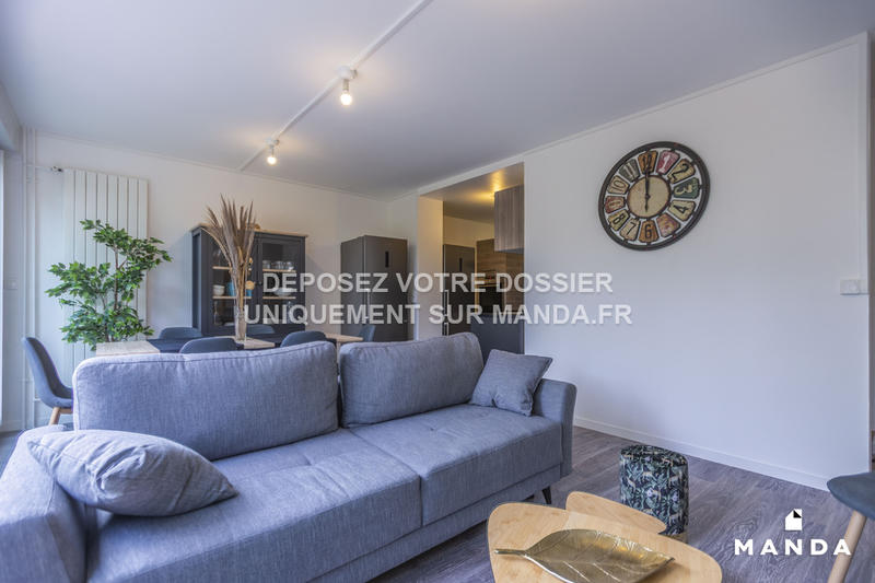 Chambre - 9 m² - 6 pièces