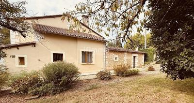 Maison de village - 168 m² - 8 pièces